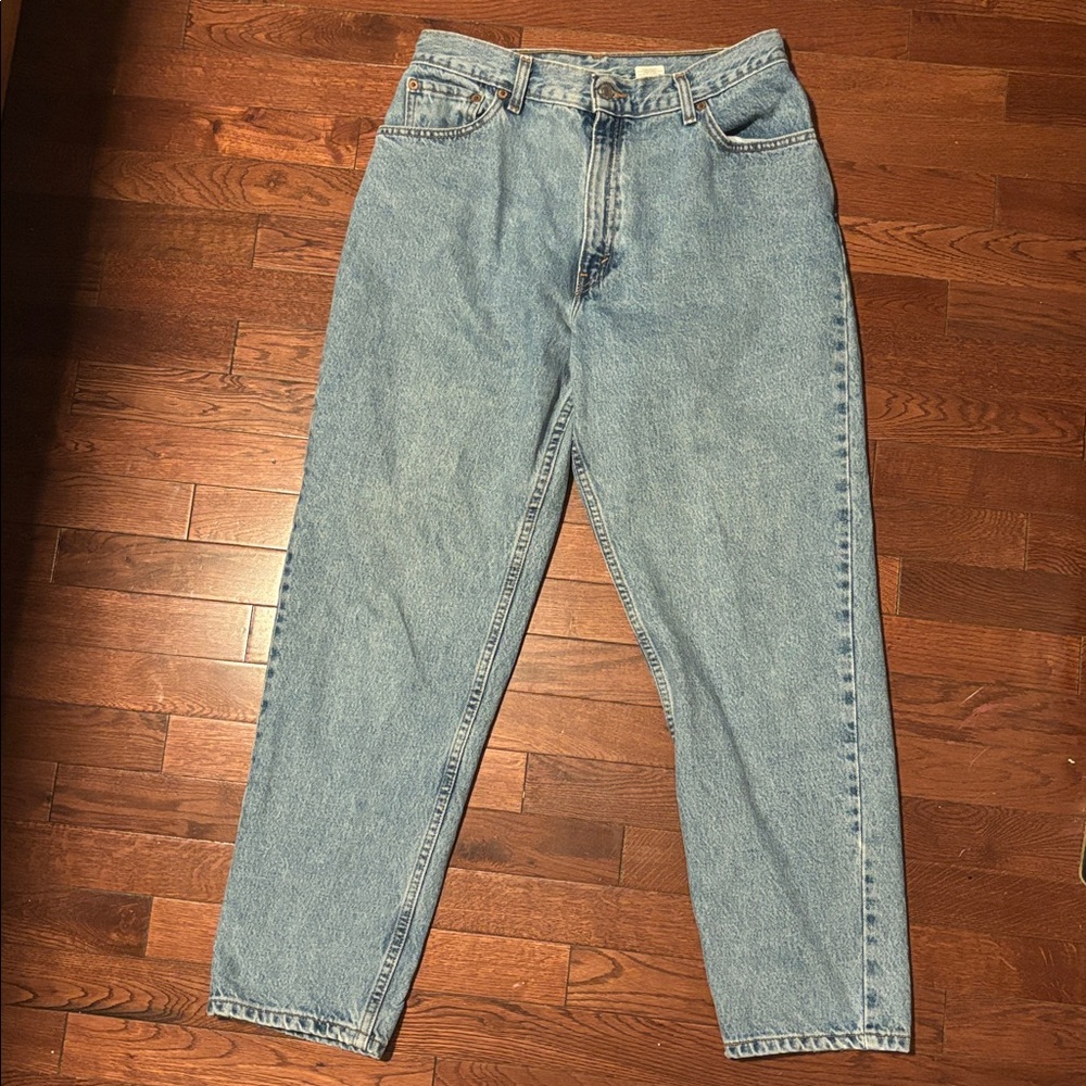 Levi’s Classic Blue Denim Jeans Women’s Size: 12 Short Relaxed Fit - Picture 2 of 7